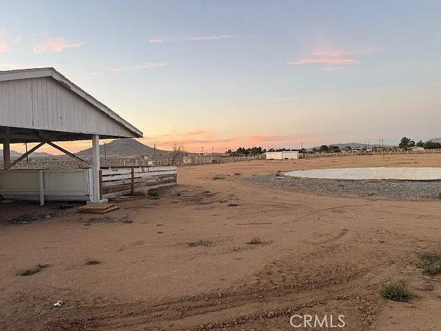 16100 Navajo Rd — Photo 40