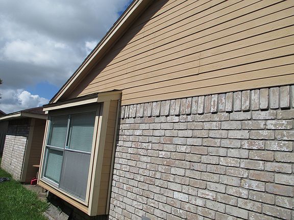 2nd image of 19943 Laurel Trail Dr