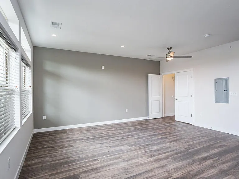 Brookside Apartments — Photo 55