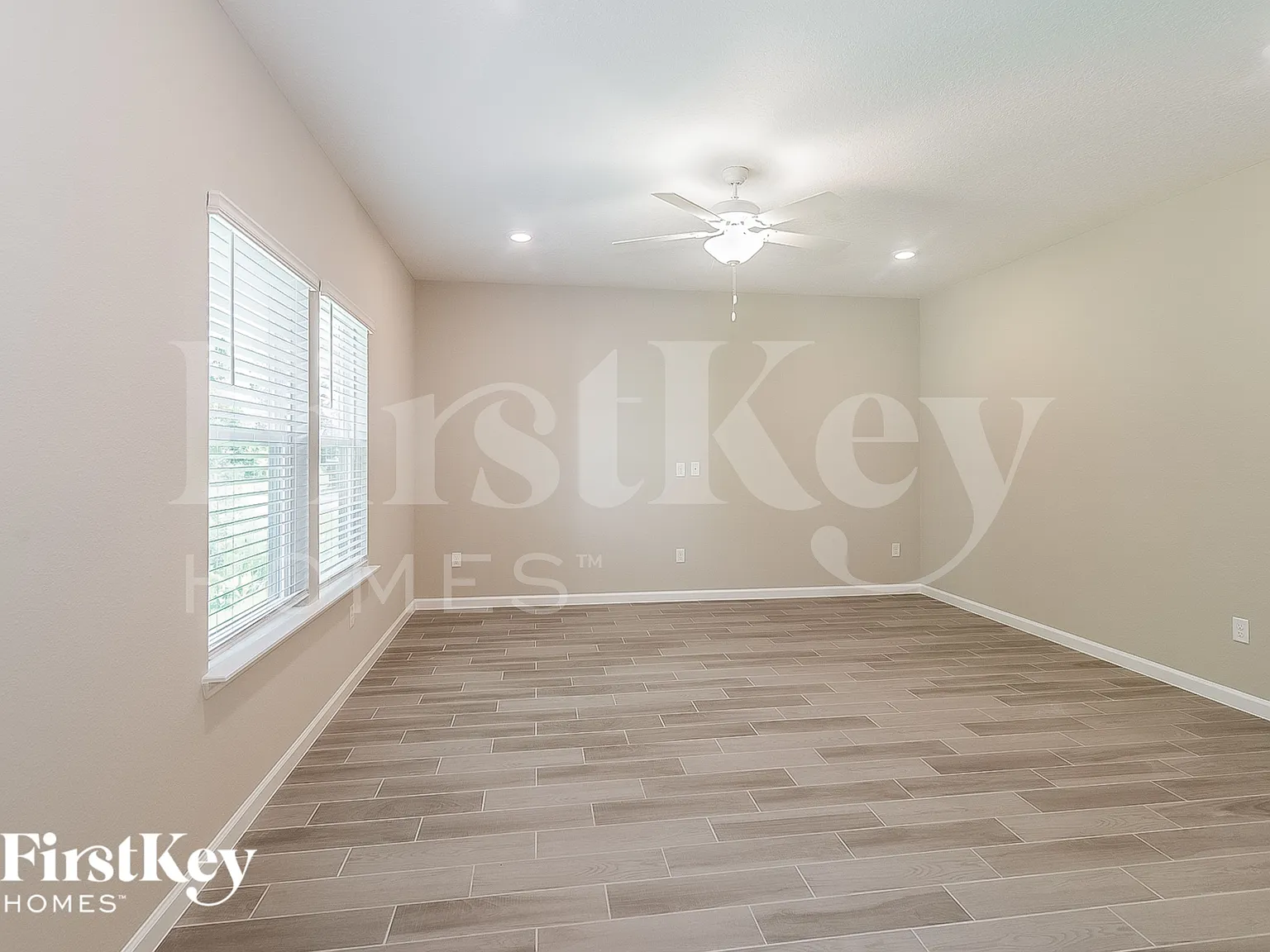 4 bed, 2.5 bath, 2358 sqft, $2,670 — Photo 3