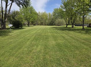 4419 Creek Rd, Lewiston, NY 14092