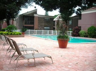 10435 Carrollbrook Ct APT 111, Tampa, FL 33618