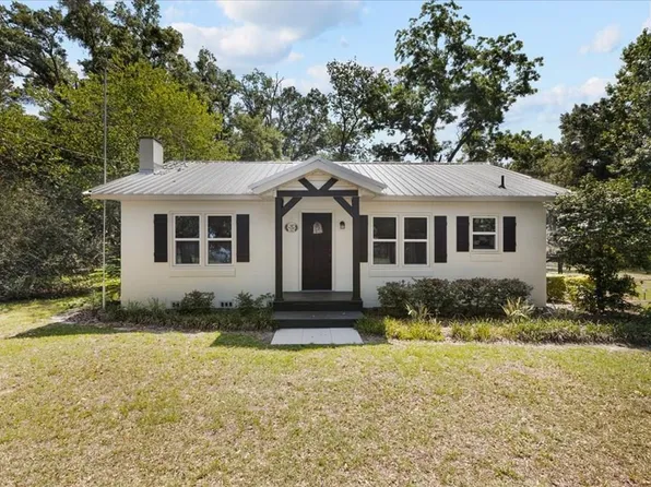 914 S Main St, Trenton, FL 32693