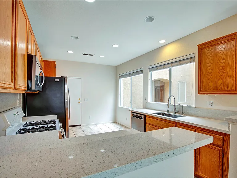 10910 Ivy Hill Dr #4 — Photo 11