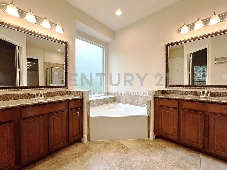 12481 Pleasant Hill Ln — Photo 22