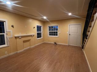6117 S Hoover St #1, Los Angeles, CA 90044