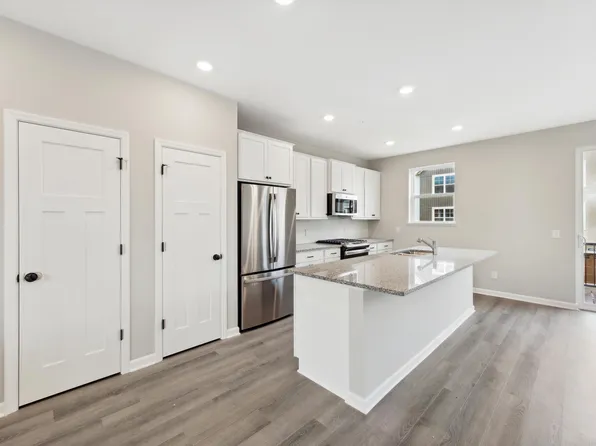 1532 Timberwood Ln, Saint Paul, MN 55118