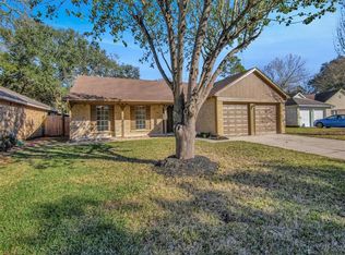 306 Foxtail Ct, League City, TX 77573