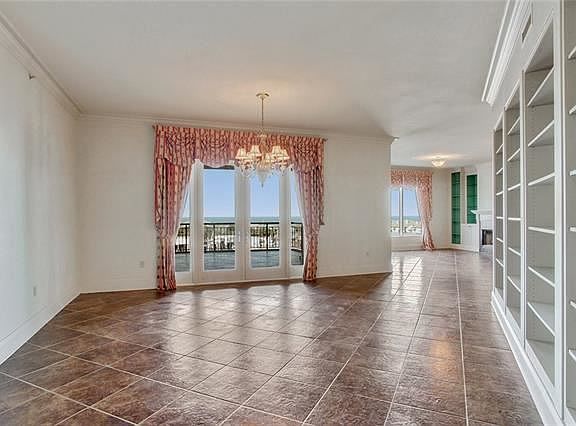 2nd image of 232 Lake Marina Ave