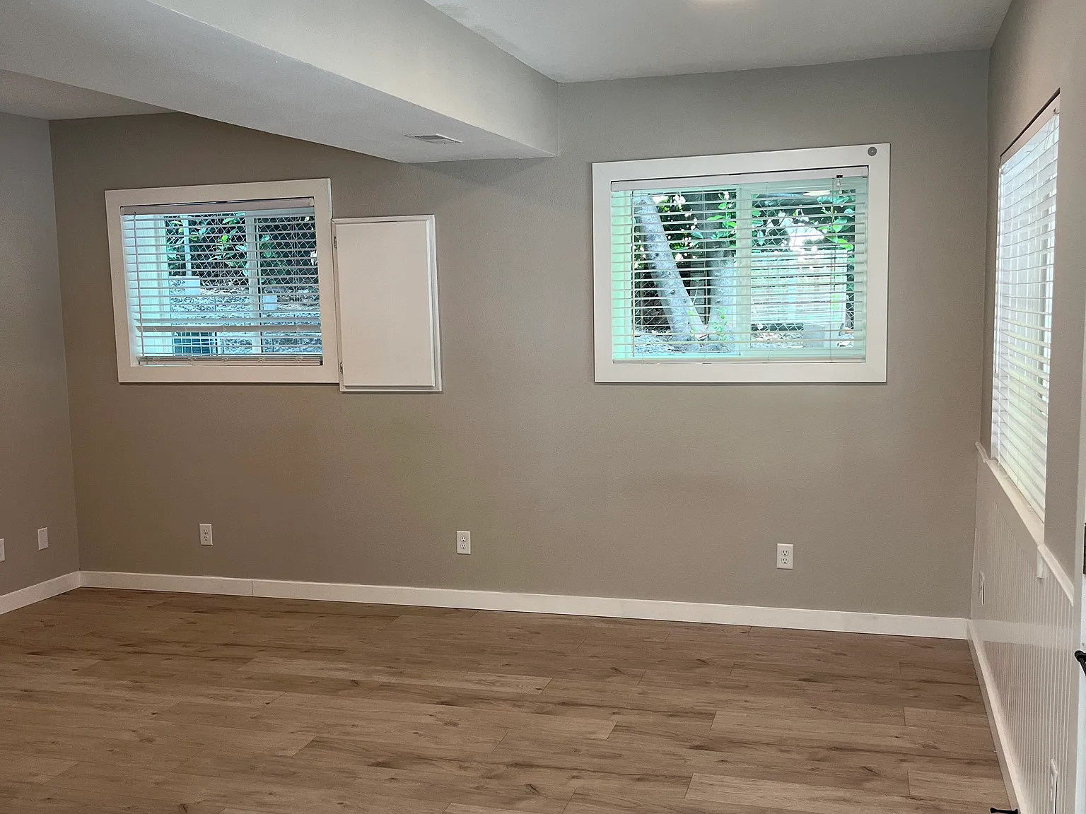 706 NE 6th Ave — Photo 3