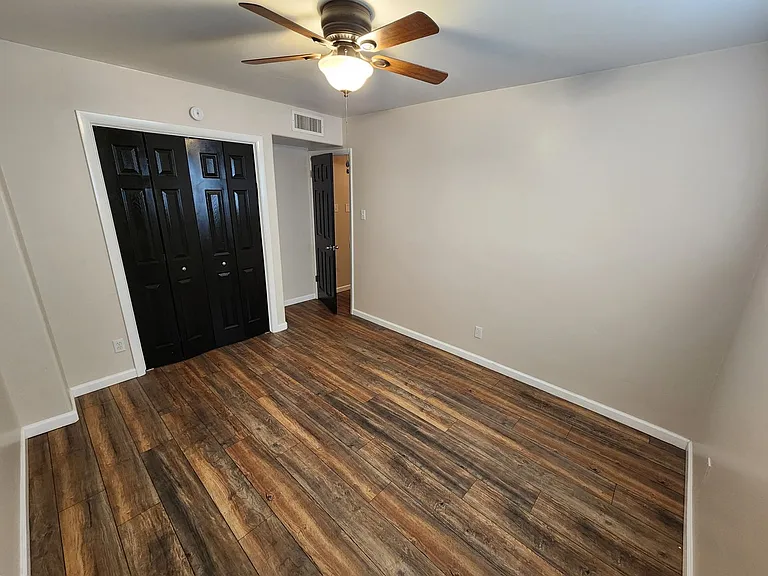 1795 Carlyle Dr — Photo 30