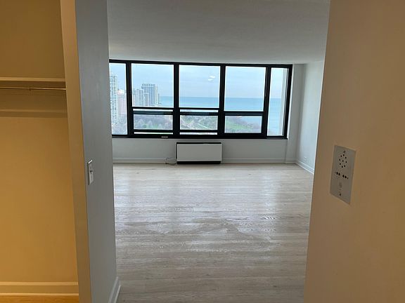 2nd image of 5100 N Marine Dr APT 24K