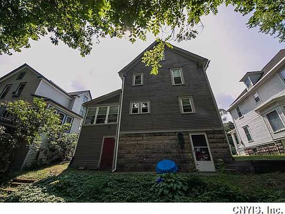 4th image of 8 Harrington Ave
