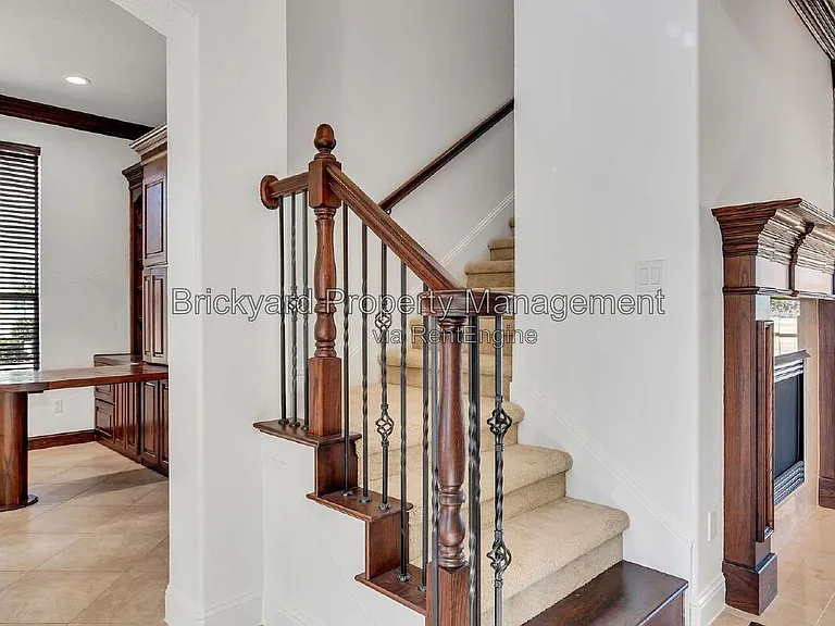 350 Pine Valley Dr — Photo 41