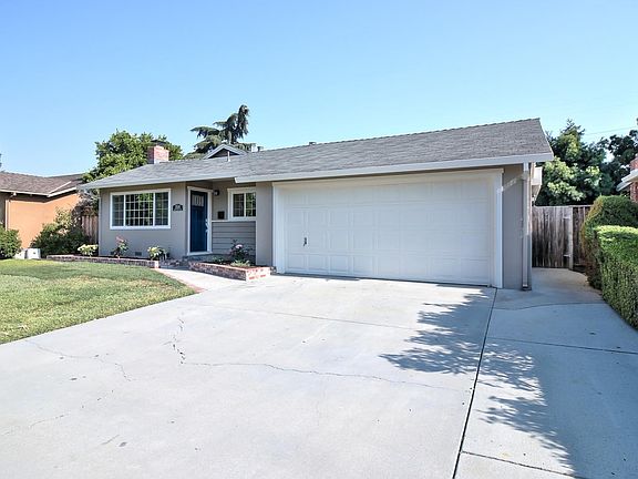 2nd image of 1514 Santa Monica Ave