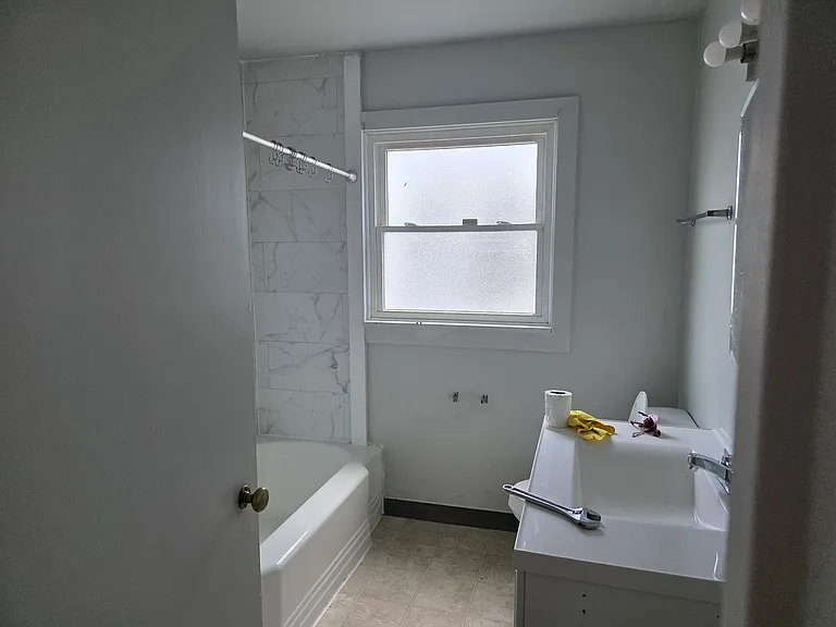 3496 Franklin St — Photo 5