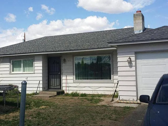 2801 Castlevale Rd photo 1