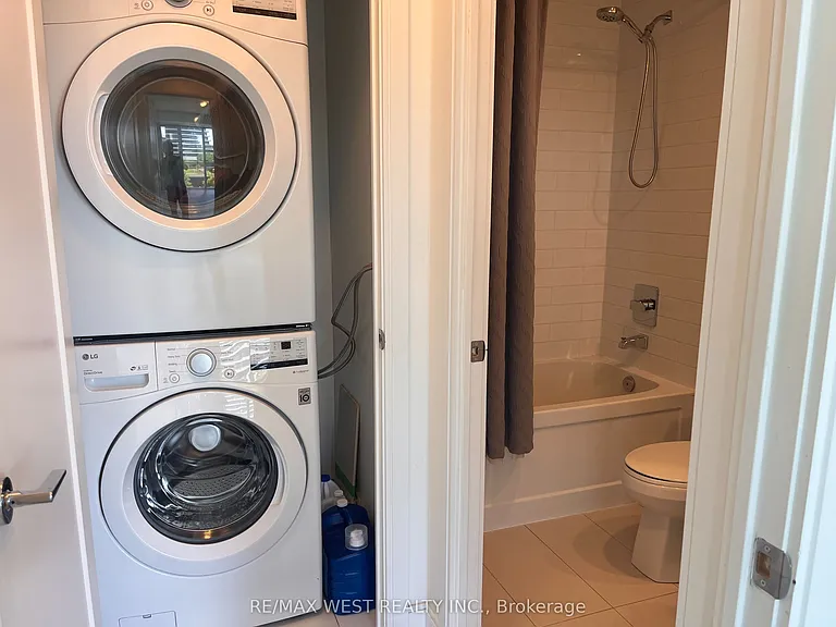 65 Annie Craig Dr #302 — Photo 7