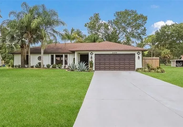 2077 Racimo Dr — Photo 1