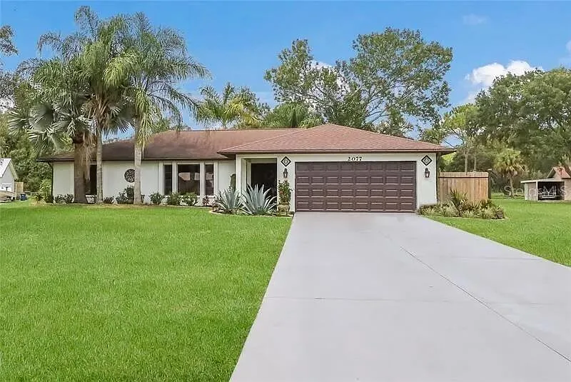 2077 Racimo Dr
