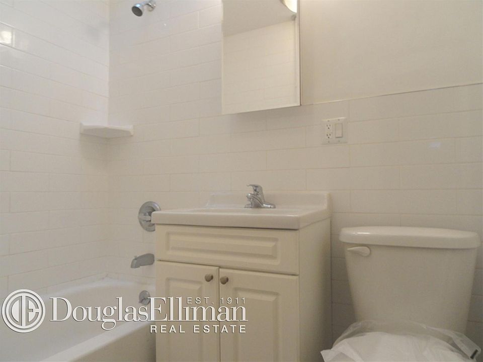 2nd image of 403 E 79th St APT 4A