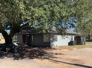219 Cleveland St, Sealy, TX 77474