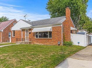 8202 Hazelton St, Dearborn Heights, MI 48127
