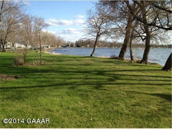 5th image of 8962 S Park Drive NE