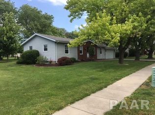406 E Robinson St, Goodfield, IL 61742