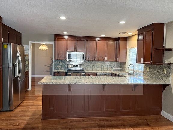 5th image of 5822 Caribbean Cir