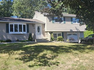 61 Winter Park Rd, Southington, CT 06489