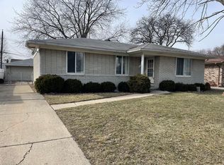 31287 McNamee St, Fraser, MI 48026