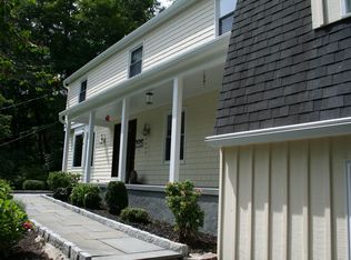 75 Fulling Mill Ln, Ridgefield, CT 06877