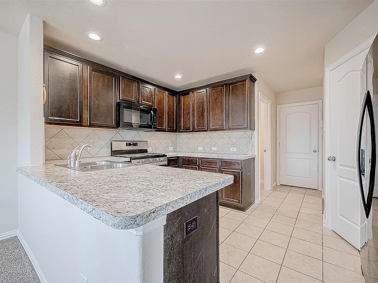 3406 Water Lilly Way — Photo 15