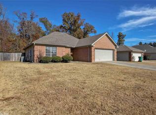 9824 Merlot Ln, N Little Rock, AR 72118