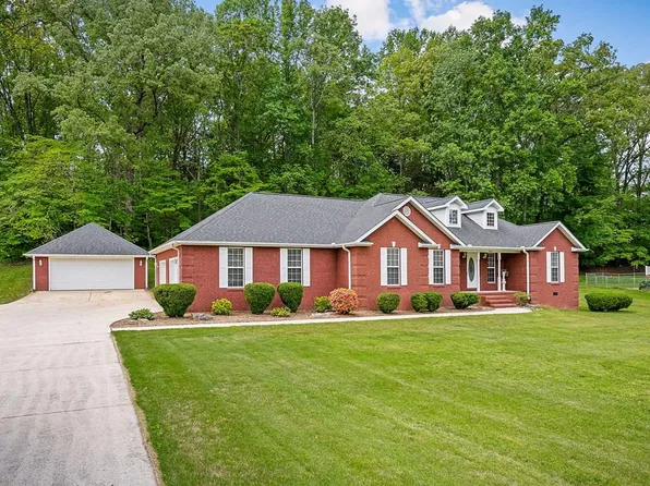 3300 Bennett Rd, Cookeville, TN 38506