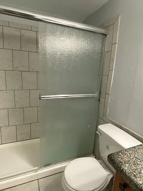 2 bed, 950 sqft, $1,795 — Photo 4
