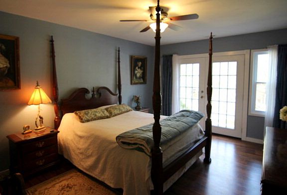 5th image of 6211 Shady Ln