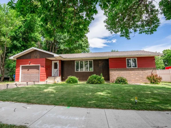 416 8th Ave, Madison, MN 56256