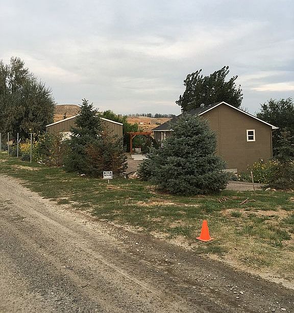 2nd image of 16345 Charleston Dr