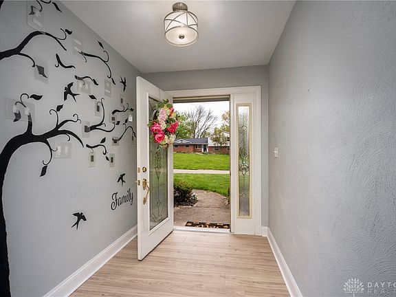 3rd image of 2770 Lorrie Dr