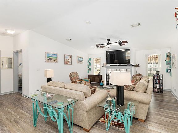 5th image of 563 SW 78th Ct