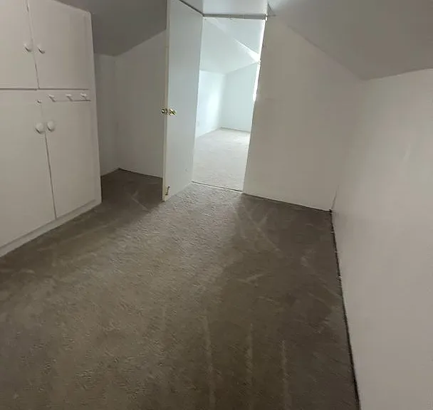 122 N West Blvd — Photo 17