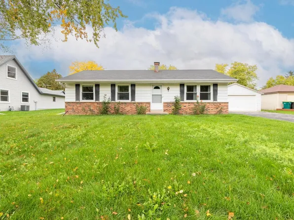 W198N16995 Ridgeway DRIVE, Jackson, WI 53037