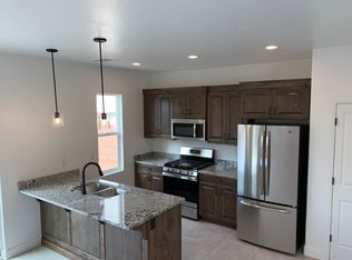 2477 W 350 N, Hurricane, UT 84737