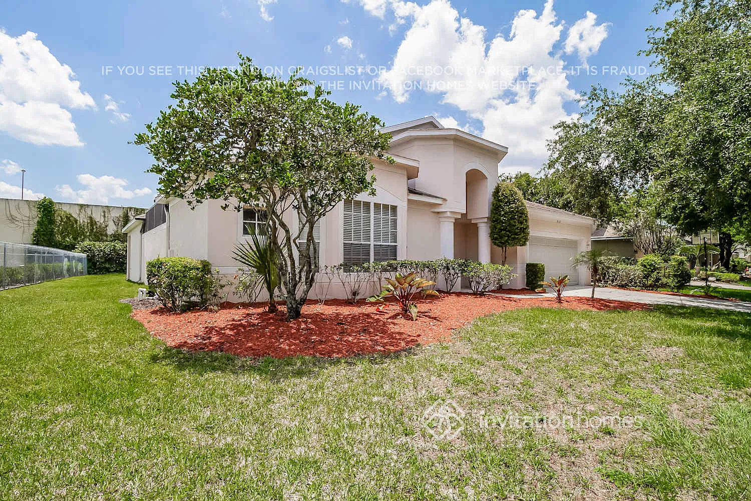 8165 Saint Andrews Cir Orlando, FL 32835 — Photo 2