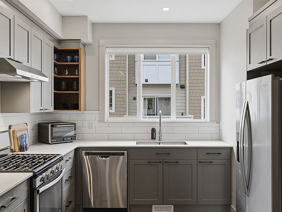 5th image of 1393 9th Ave #118