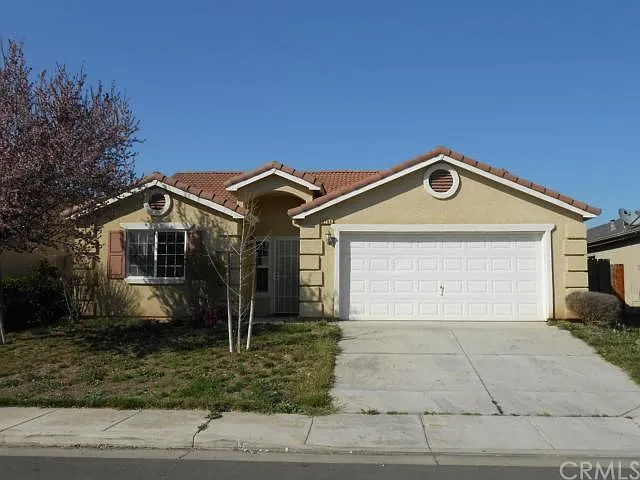 2106 W Solis St photo 1