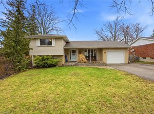 30 Magnolia St, Brantford, ON N3R1P8