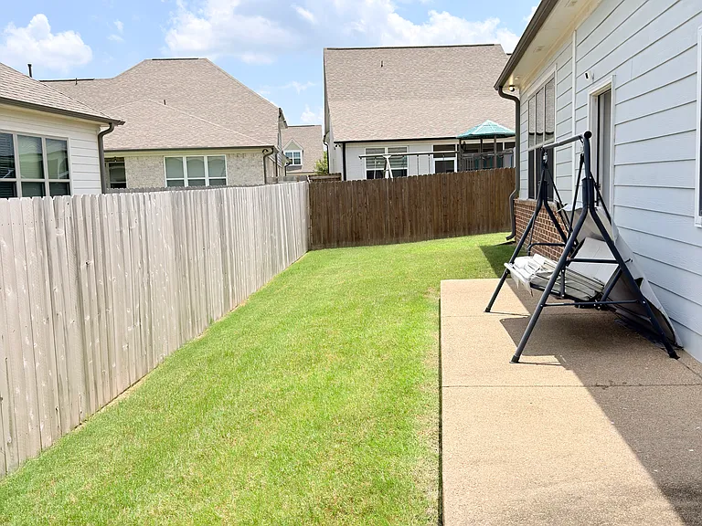 5612 Draper Trl — Photo 17